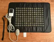 UTK Infrared Heating Pad w 126 Natural Jade Stones w SmartRemote- Lightly Used