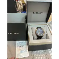在飛比找蝦皮購物優惠-CITIZEN星辰 藍金配色廣告款 光動 能電波手錶 CB5
