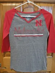 NWT JUNIORS NEBRASKA HUSKERS GEN-2 PULL OVER GRAY SHIRT, M 7/9