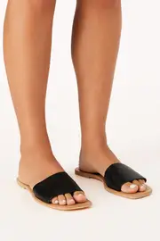 [PUP23] Zona Sandals - Black 7 black