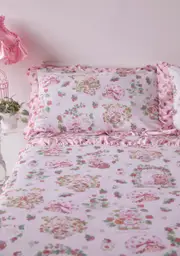 [Dolls Kill X Strawberry Shortcake] Kindred Friends Duvet Set