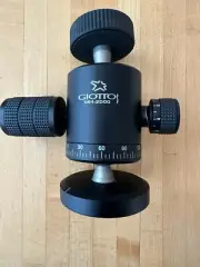 New Giotto MH-2000 Ball Head System Tripod head with black bag
