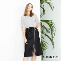 在飛比找momo購物網優惠-【GINKOO 俊克】條紋牛仔拼接洋裝
