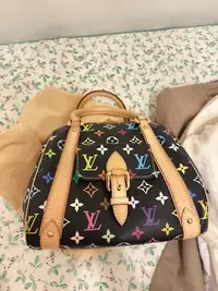 在飛比找Yahoo!奇摩拍賣優惠-全新正品LV monogram multicolore 金扣