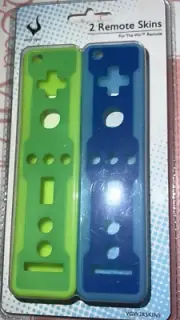 VERGE Nintendo Wii 2 Remote Skins Brand New Blue and Green $1.59 Shipping