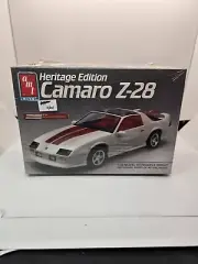 New AMT 1992 Camaro Z-28 Heritage EDITION Sealed 1/25 Model Kit