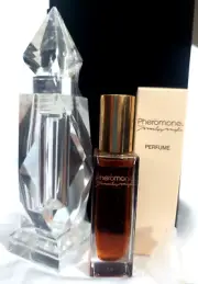 MARILYN MIGLIN PHEROMONE 1 oz / 30 ml Pure Perfume & Crystal bottle & Velvet box