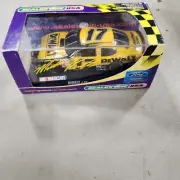 Slot Car Scalextric Roush Racing Ford Matt Kenseth #17 C2595 NASCAR Carrera SCX