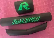 Raleigh Burner Mk1 Nylon Pad Set Green Writing