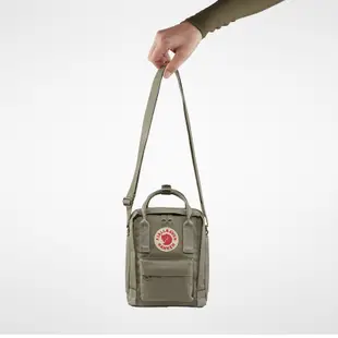 【Fjallraven北極狐】Kanken Sling隨身斜背包-霧灰021(FR23797)