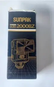 Sunpak Thyristor Auto 2000BZ Electronic Flash Unit - Complete With Manual