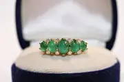 18k Gold New Made Natural Diamond And Cabochon Cut Emerald Decorated Ring