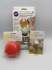Wilton Cupcake Decorating Tips - Baking Cups & Edible Star Accents