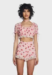 [Dolls Kill X Strawberry Shortcake] Meadow Greeting Shorts Set
