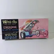 Hawk Weird-Ohs Digger Way Out Dragster Plastic Model Kit 16001