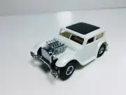 AFX-tras 1932 Hot Pepper Sedan WHITE & AW chassi for Aurora AFX Limited run NEW
