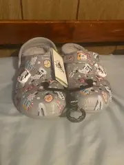 Disney Parks Christmas Crocs 2021 Mickey Mouse Holiday Treats Men 7/Women 9