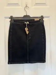 NWT American Eagle Outfitters Sky High Denim Black Pencil Skirt Size 4