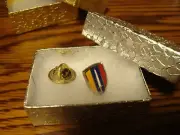 U.S. ARMY Vintage U.S. Forces VIETNAM design Silver Tone Lapel-Hat Pin w/clutch