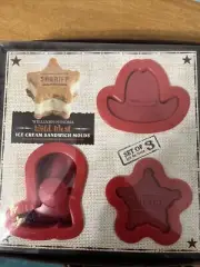 Williams-Sonoma Wild West Ice Cream Sandwich Molds Includes Badge Hat Boot
