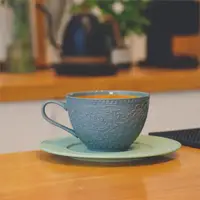 在飛比找ETMall東森購物網優惠-復古陶瓷浮雕拼色咖啡杯碟 美式咖啡拿鐵杯 中古高檔精致高顏值