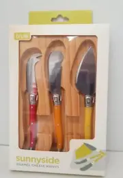 True Brands Sunnyside 3 Pcs Enamel Cheese Knives Cutting Board, Stainless Steel