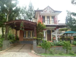 紫羅蘭城市花園別墅Villa Kota Bunga Violet