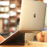 在飛比找樂天市場購物網優惠-MAJEXTAND頸大師電腦支架便攜折疊式筆記本墊高桌面增高