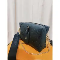 在飛比找蝦皮購物優惠-（售出）Lv Louis Vuitton PETITE MA