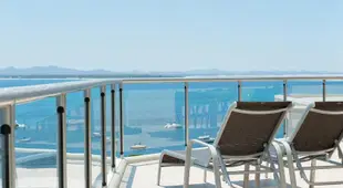 Shoal Bay Country Club Penthouse with Views and Resort Facilities - FREE FAMILY ADVENTURE PASS