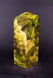 ALBINO MAPLE BURL IN SWAMP GREEN STABILISATION 118*45*33 mm