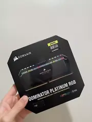 DOMINATOR® PLATINUM RGB 32GB (2x16GB) DDR5 DRAM 5200MHz C40 Memory Kit — Black