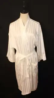 Peter Alexander Size M White Striped Jacquard Satin 3/4 Sleeve Robe Gown NWT