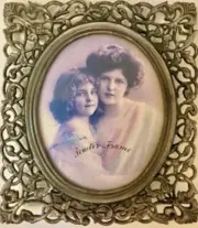 Vintage Heavy Metal/Pewter Oval Ornate Frame