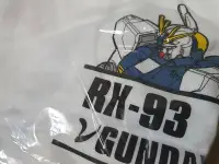 在飛比找Yahoo!奇摩拍賣優惠-UNIQLO GUNPLA 40TH UT恤 機動戰士鋼彈 