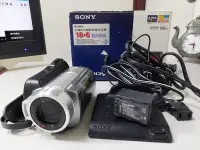 在飛比找Yahoo!奇摩拍賣優惠-Sony DCR-SR220 日製蔡司鏡頭 400萬畫素 1