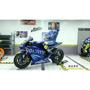 Minichamps 1/12 1:12 2004 Yamaha M1 Rossi 羅西人車組模型