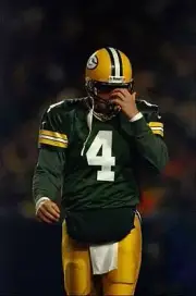 Quarterback Brett Favre Green Bay Packers at the Packers 20-10 win- Old Photo