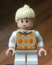LEGO City Town Little Girl Female Light Nougat Skin, Argyle Sweater Short Legs