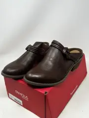 Euro Soft by Sofft Amelia Redwood Brown Mule Clogs Heels Slip On Size 8M