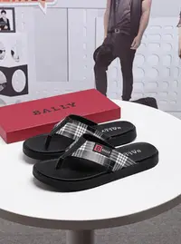 在飛比找Yahoo!奇摩拍賣優惠-現貨歐美日精品代購 美國Outlet BALLY 貝利 拖鞋