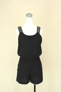 在飛比找Yahoo!奇摩拍賣優惠-貞新二手衣 ZARA BASIC 歐美品牌 黑色圓領無袖棉質