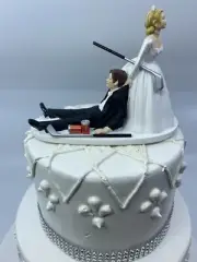 Funny Golfing Bride and Groom Wedding cake topper