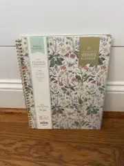 Blue Sky Day Designer 2025 Calendar Planner Weekly New Year Fashion Floral Whit