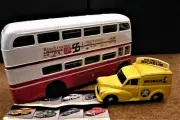 Corgi Set . Bus premium edition /1:50 scale/ with Morris 1000 Michelin Van