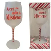 Christmas Wine Glass Meet Me Under the Mistletoe 16 fl oz Frosted Red Gift