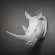 34CM Modern Resin Exotic Rhinoceros Head Ornament White Animal Statues Crafts Home Hotel Wall Hanging Art Decoration Gift
