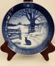 Royal Copenhagen Hare in Winter Collector Christmas Plate 1971 Denmark Blue