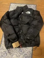 The North Face Men's 1996 Retro Nuptse 700 Down Puffer Jacket Black Medium