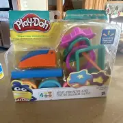 Play-Doh Shapes 'n and Tools Playset with 4 Mini Can of Play Doh New Damaged Box